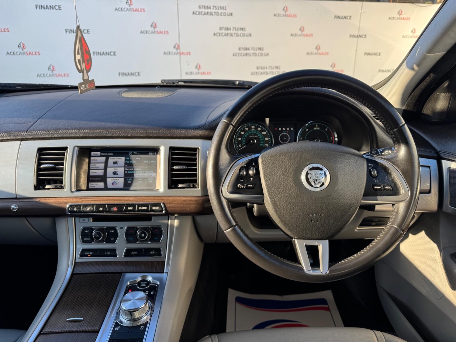 Used Jaguar XF 2012 for sale - 77109842: Photo 37