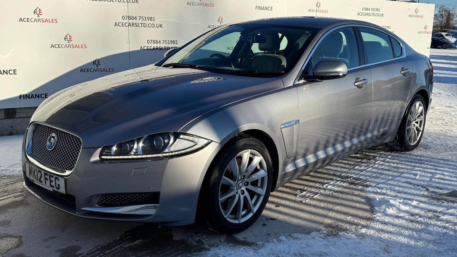 Used Jaguar XF 2012 for sale - 77109842: Photo 4