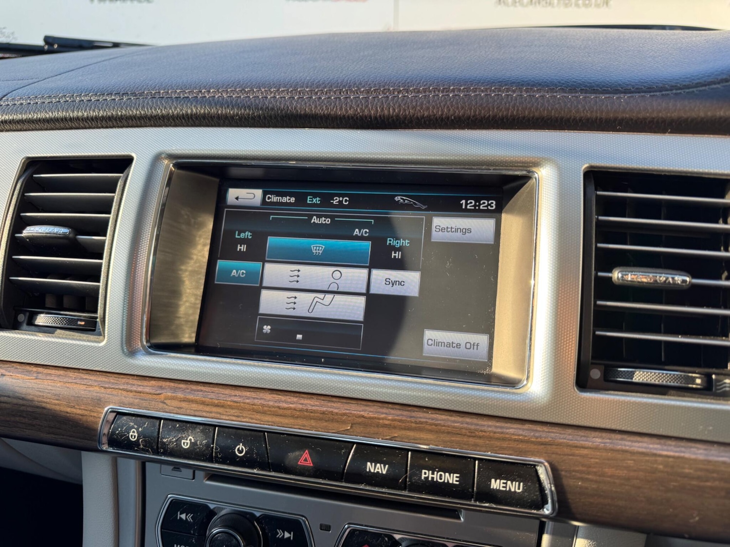 Used Jaguar XF 2012 for sale - 77109842: Photo 46