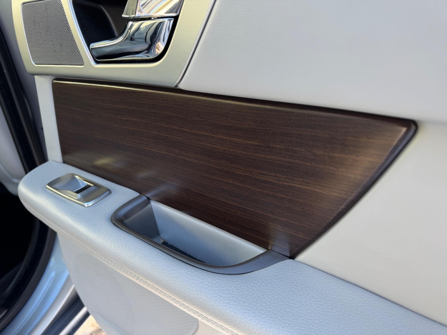 Used Jaguar XF 2012 for sale - 77109842: Photo 56