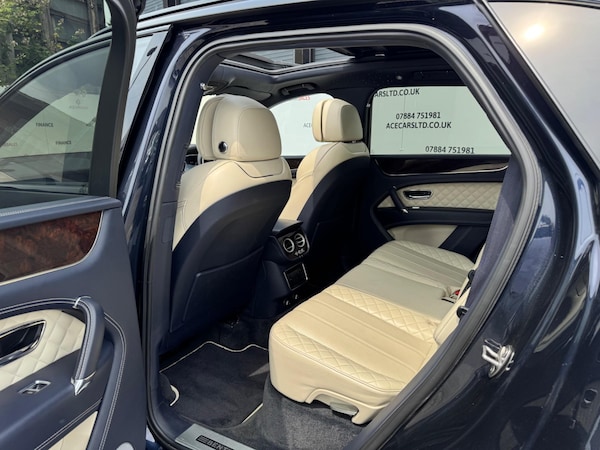 Used Bentley Bentayga 2017 for sale - 74418994: Photo 16