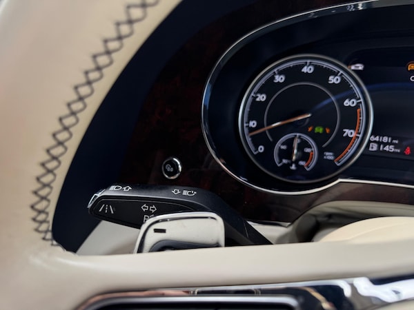 Used Bentley Bentayga 2017 for sale - 74418994: Photo 34