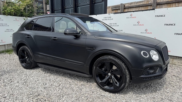 Used Bentley Bentayga 2017 for sale - 74418994: Photo 3