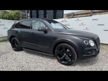 Used Bentley Bentayga 2017 for sale - 74418994: Photo