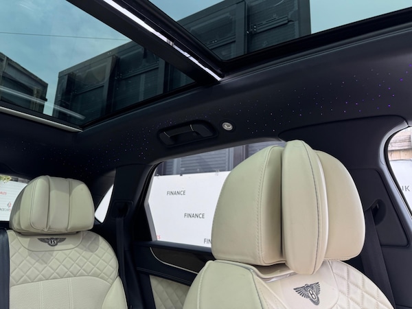 Used Bentley Bentayga 2017 for sale - 74418994: Photo 74