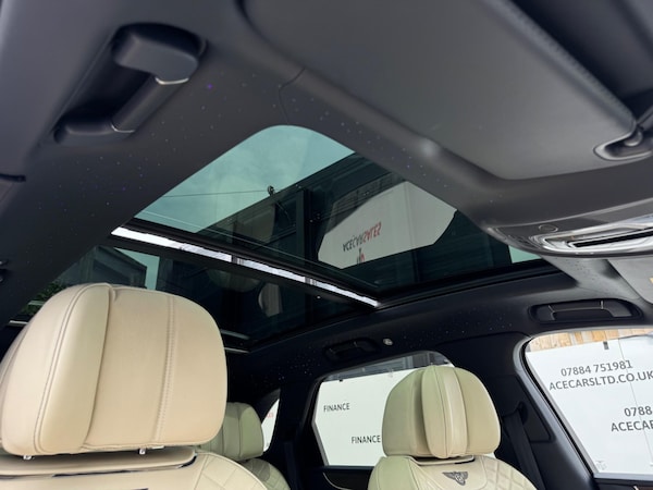 Used Bentley Bentayga 2017 for sale - 74418994: Photo 75