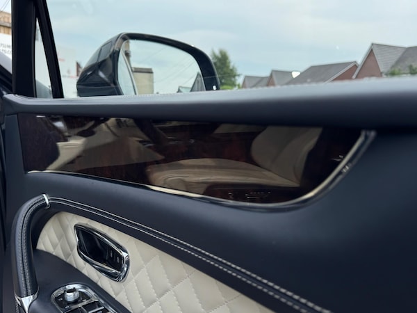 Used Bentley Bentayga 2017 for sale - 74418994: Photo 79