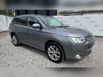 Used Mitsubishi Outlander 2015 for sale - 75563002: Photo