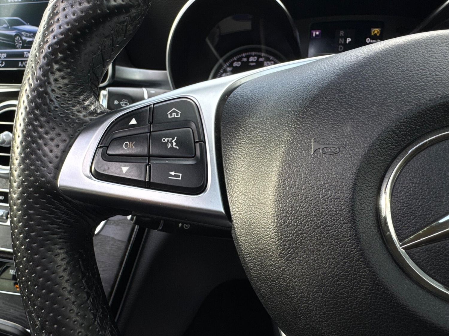 Used Mercedes-Benz C Class 2017 for sale - 77015425: Photo 33