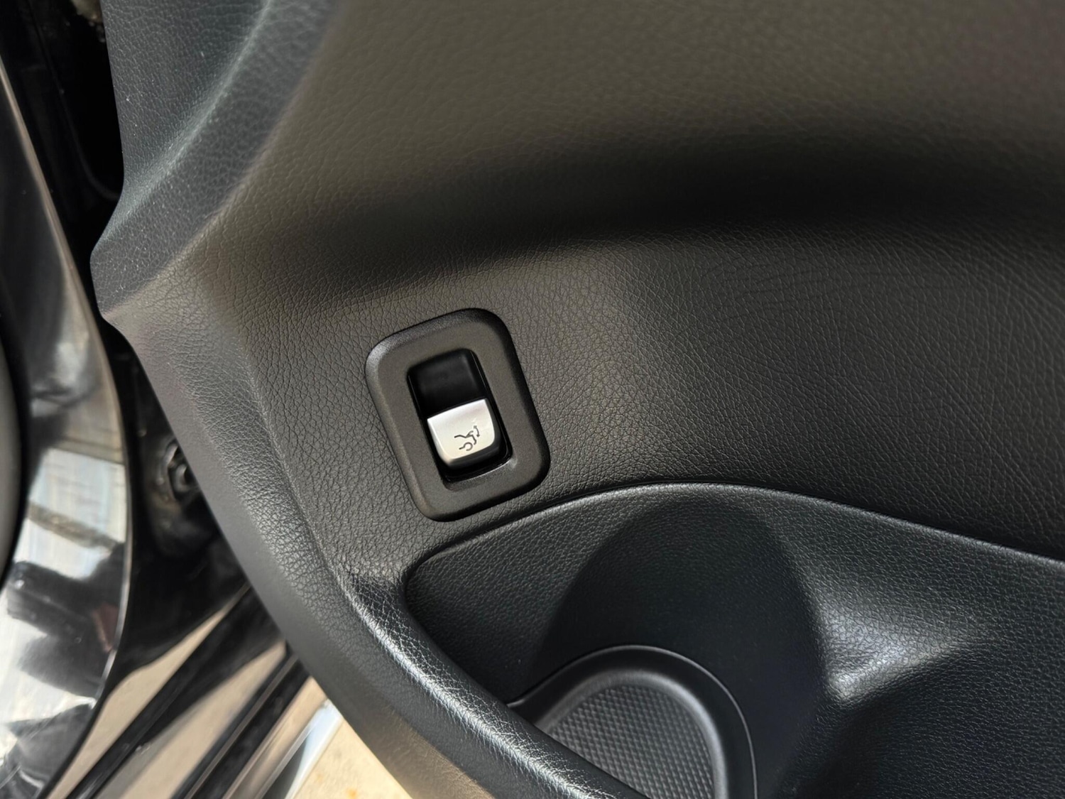 Used Mercedes-Benz C Class 2017 for sale - 77015425: Photo 81