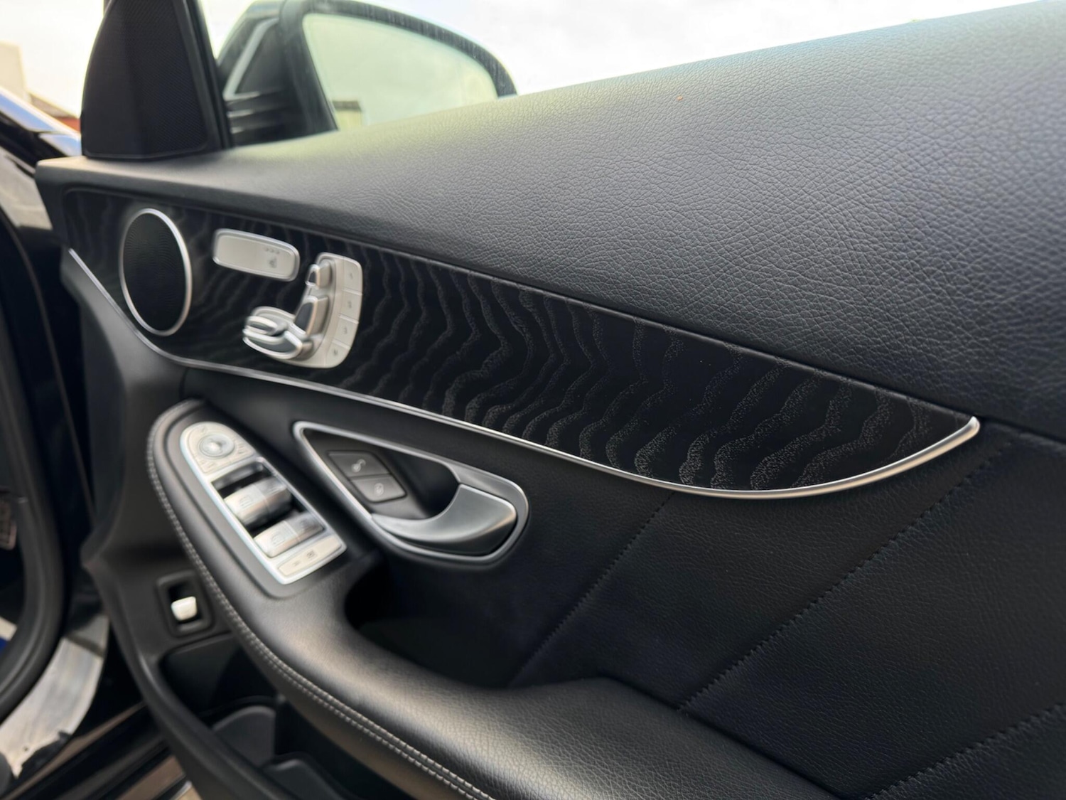 Used Mercedes-Benz C Class 2017 for sale - 77015425: Photo 83