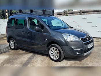 Used Peugeot Partner Tepee 2017 for sale - 79860718: Photo