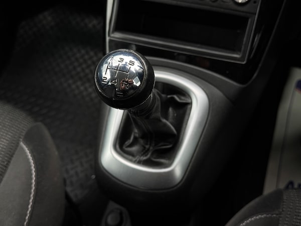Used Citroen C3 Picasso 2014 for sale - 76284353: Photo 25
