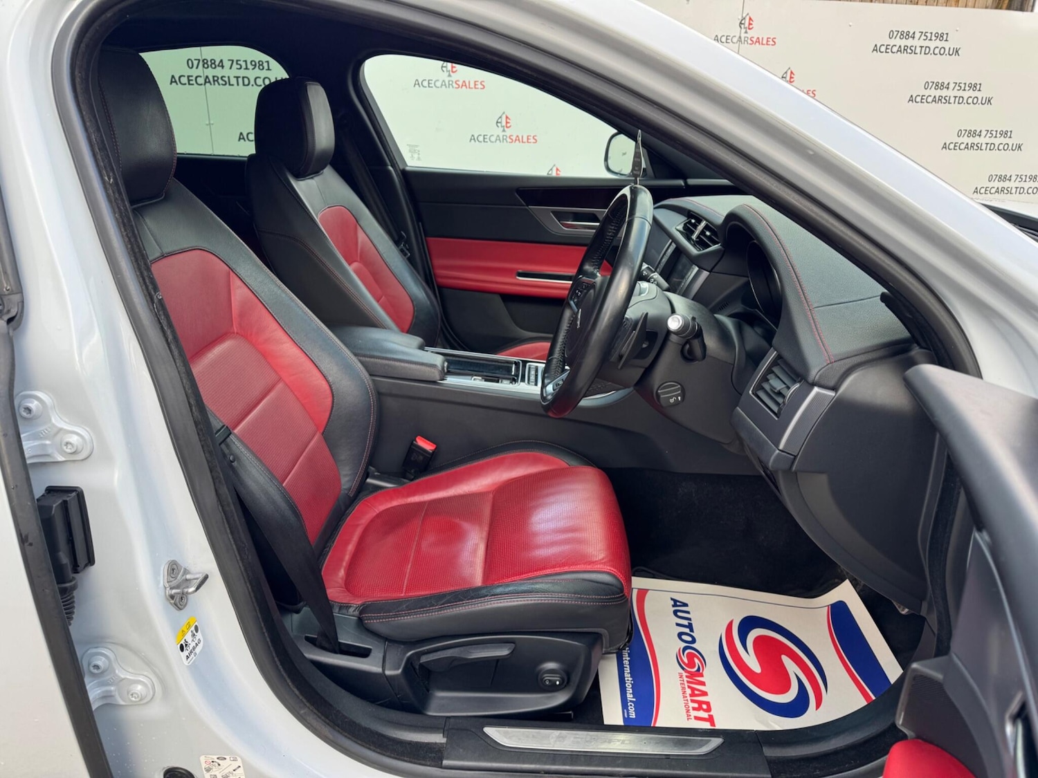 Used Jaguar XF 2017 for sale - 76925917: Photo 11