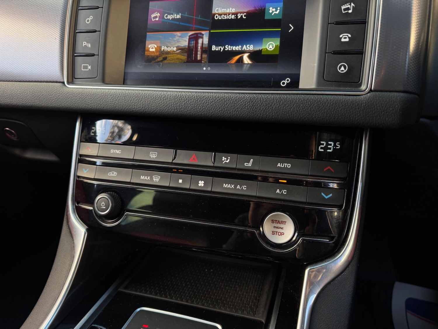 Used Jaguar XF 2017 for sale - 76925917: Photo 24