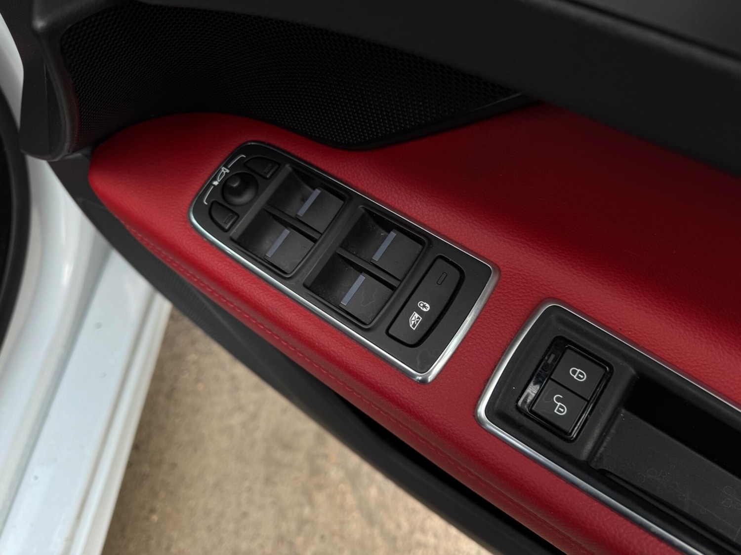 Used Jaguar XF 2017 for sale - 76925917: Photo 61