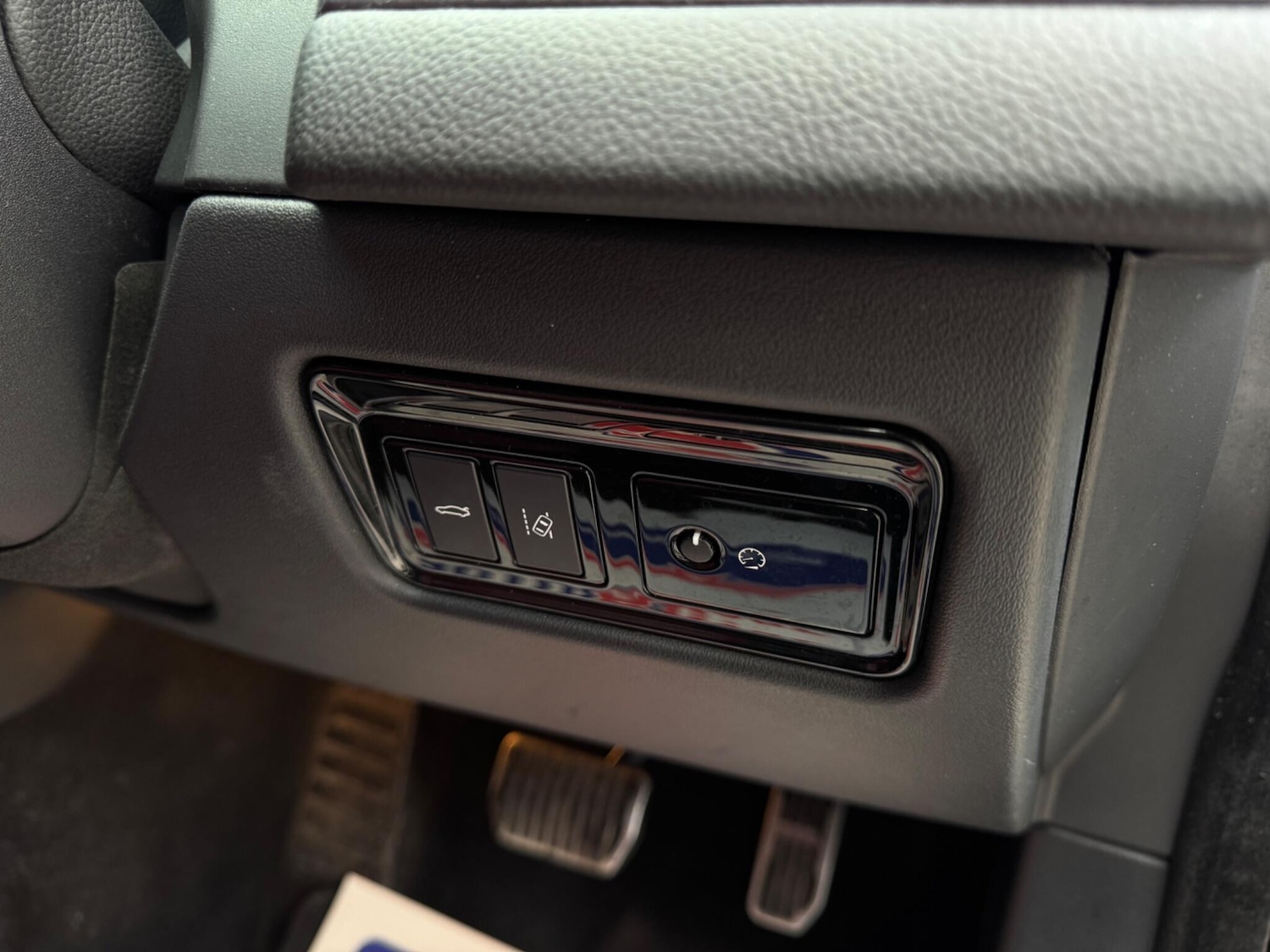 Used Jaguar XF 2017 for sale - 76925917: Photo 63