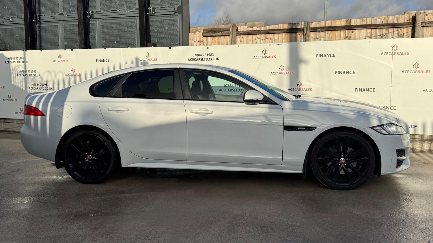 Used Jaguar XF 2017 for sale - 76925917: Photo 9