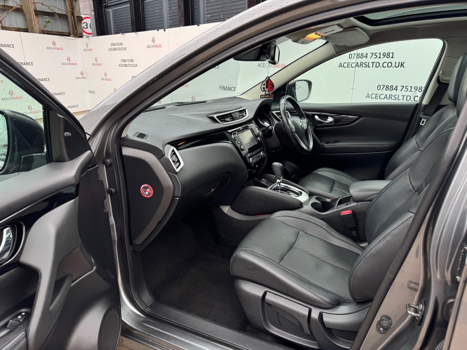 Used Nissan Qashqai 2017 for sale - 77175507: Photo 17