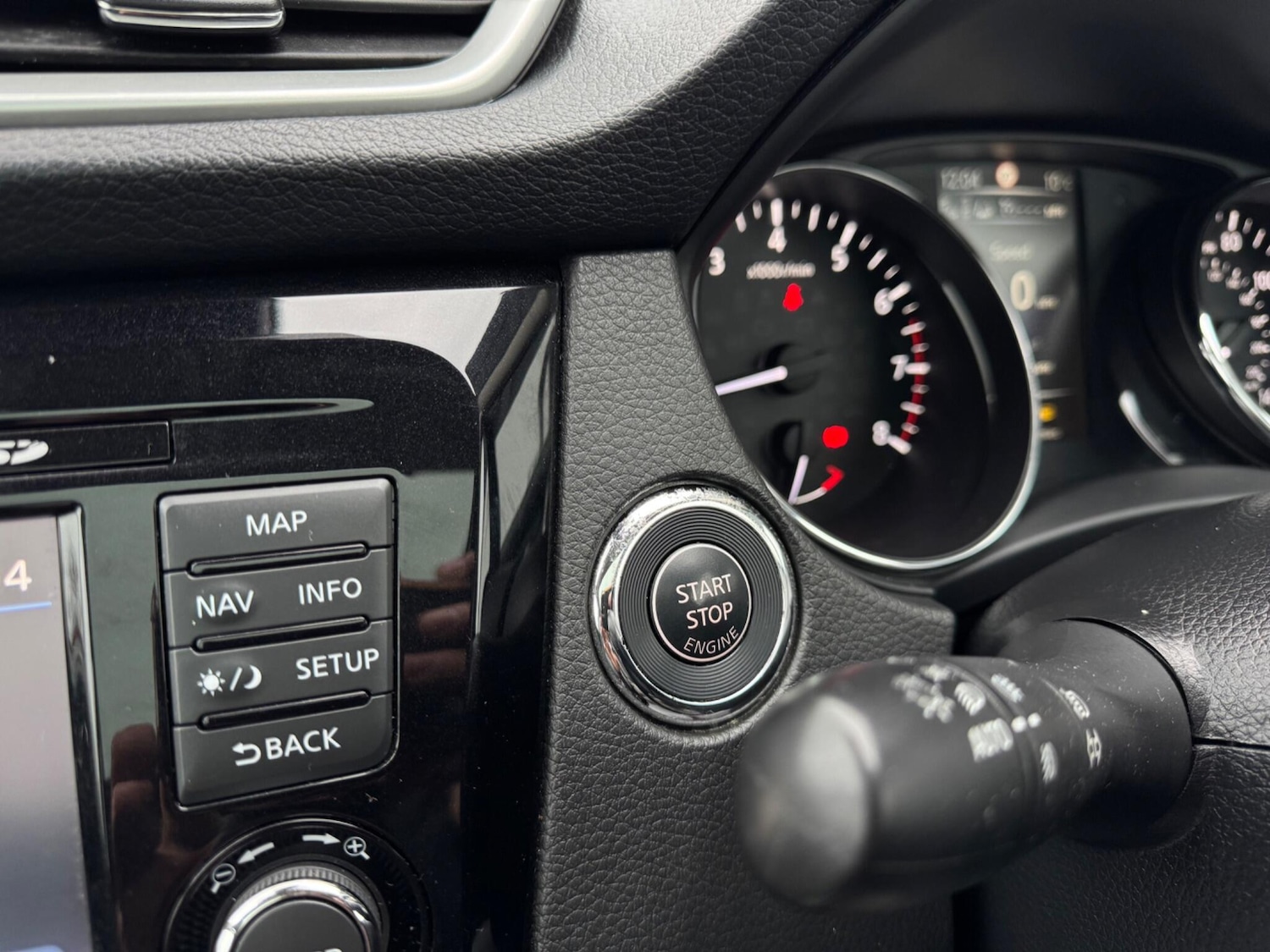 Used Nissan Qashqai 2017 for sale - 77175507: Photo 25