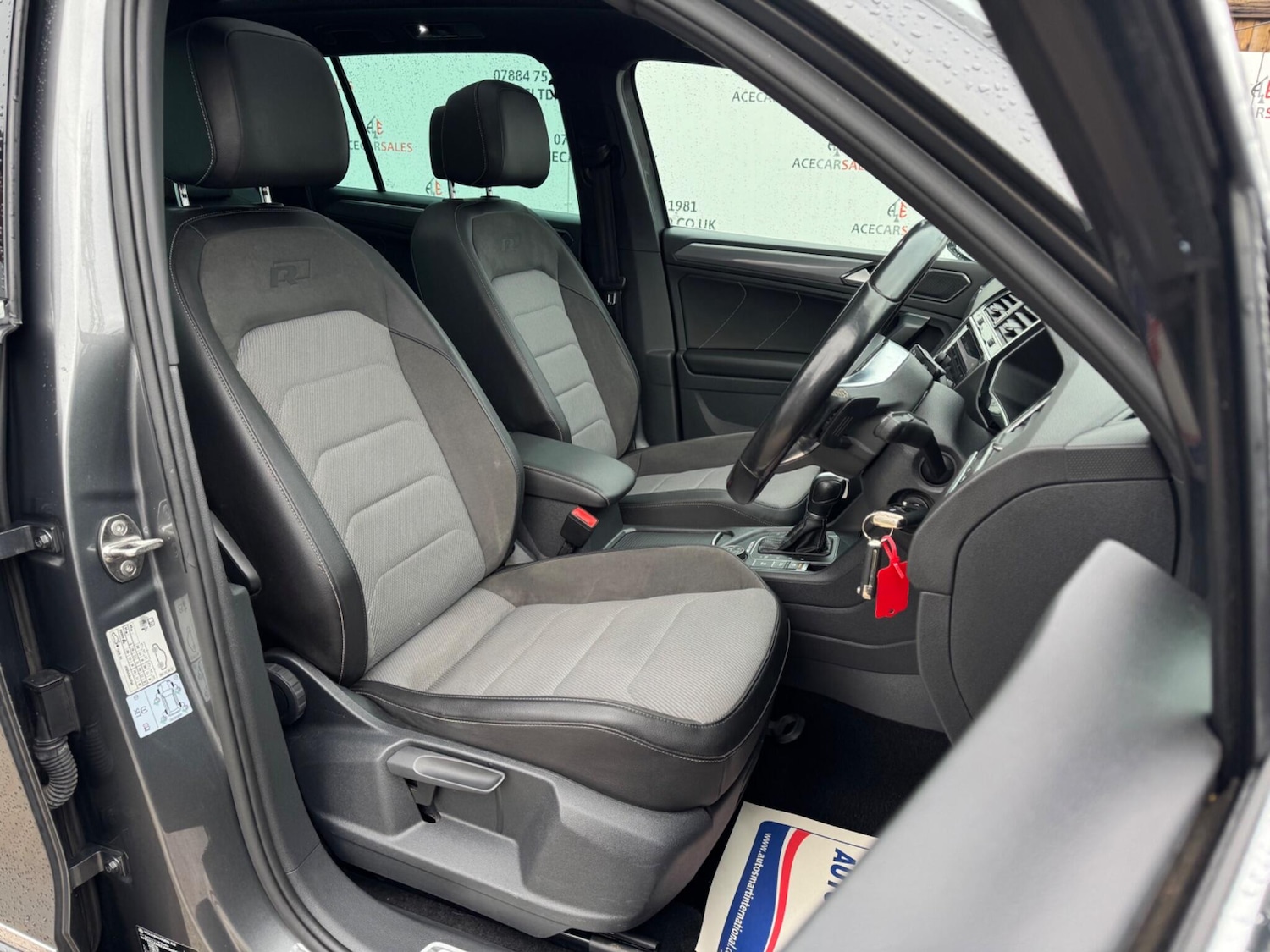 Used Volkswagen Tiguan 2017 for sale - 77237577: Photo 12