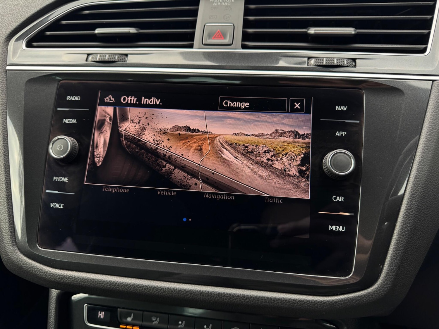 Used Volkswagen Tiguan 2017 for sale - 77237577: Photo 43