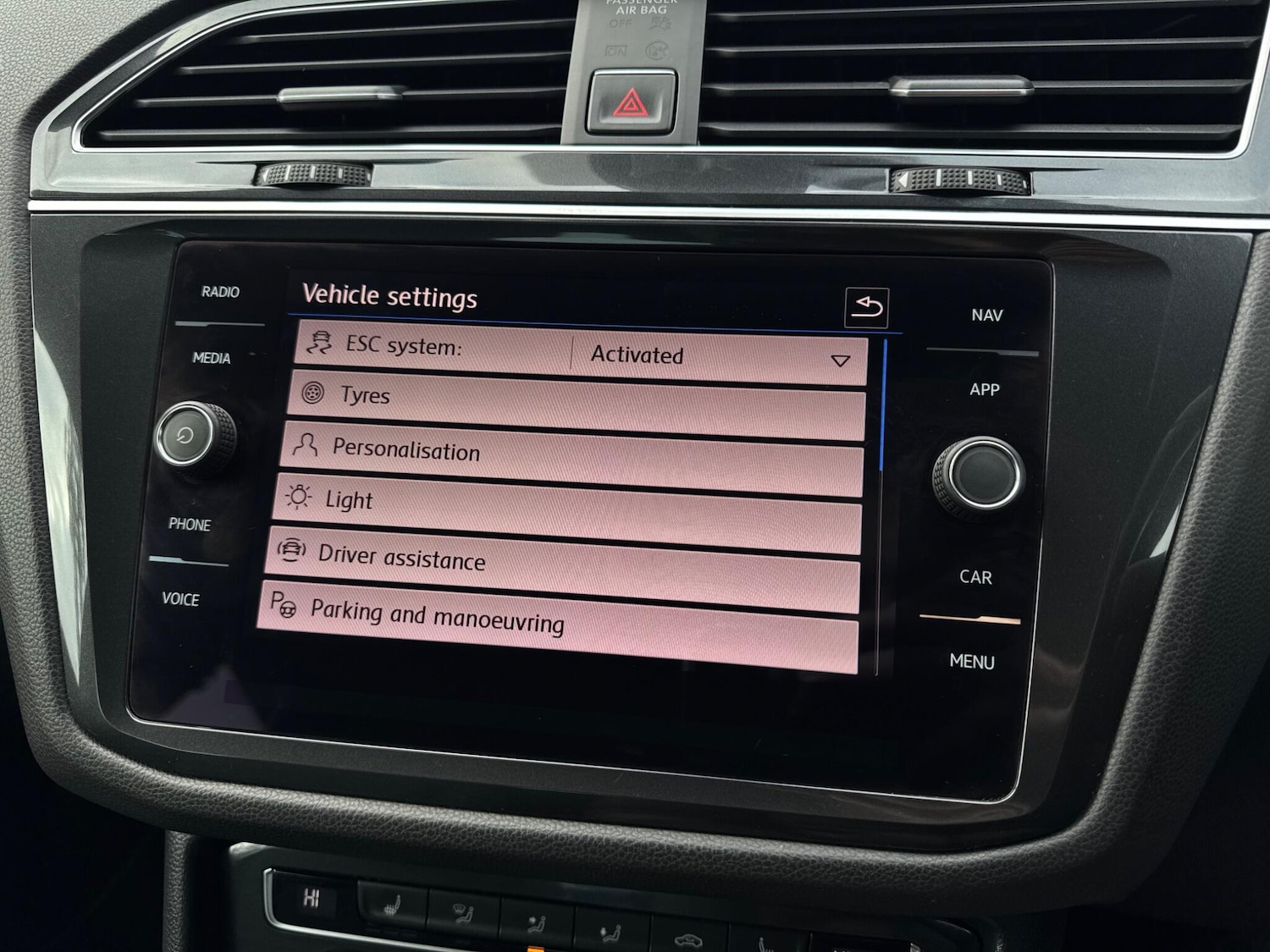 Used Volkswagen Tiguan 2017 for sale - 77237577: Photo 57