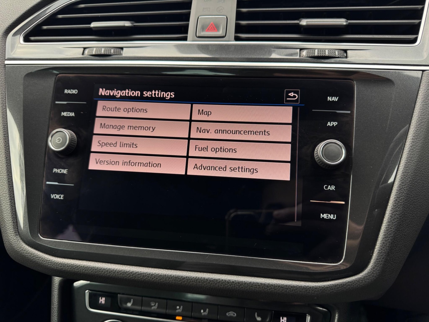 Used Volkswagen Tiguan 2017 for sale - 77237577: Photo 68