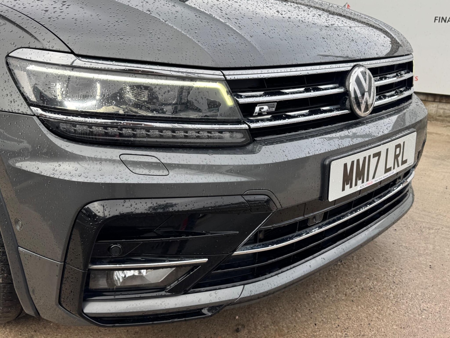 Used Volkswagen Tiguan 2017 for sale - 77237577: Photo 92