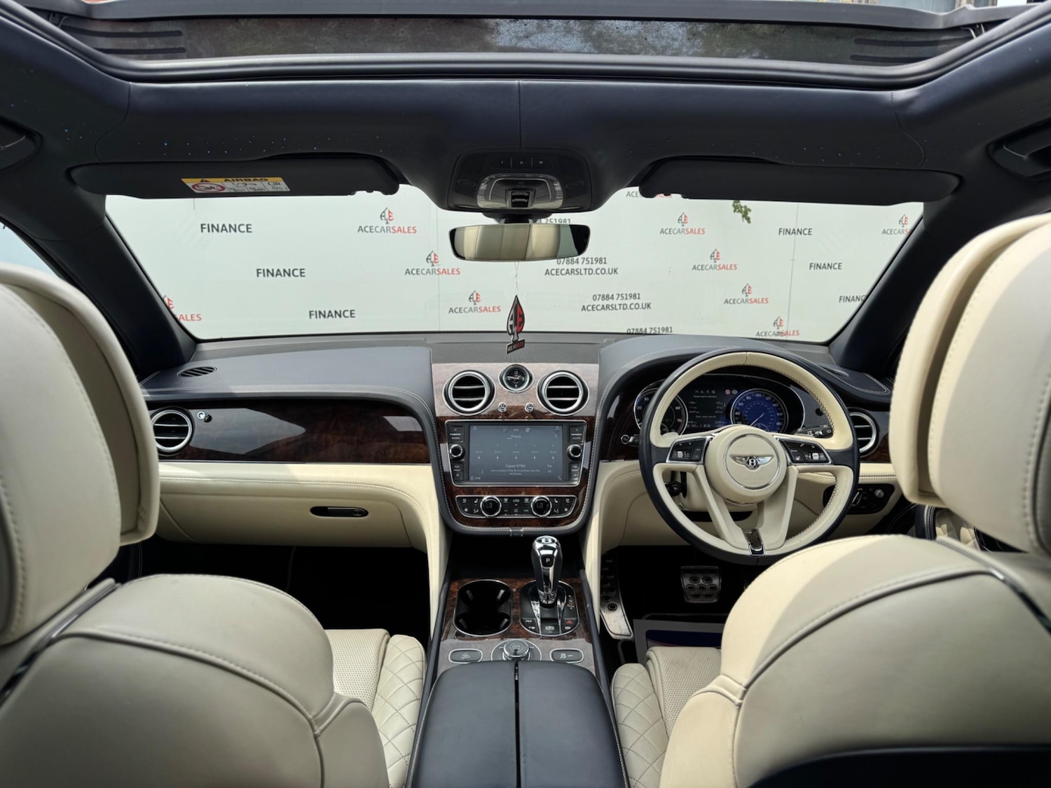 Used Bentley Bentayga 2017 for sale - 76537940: Photo 19