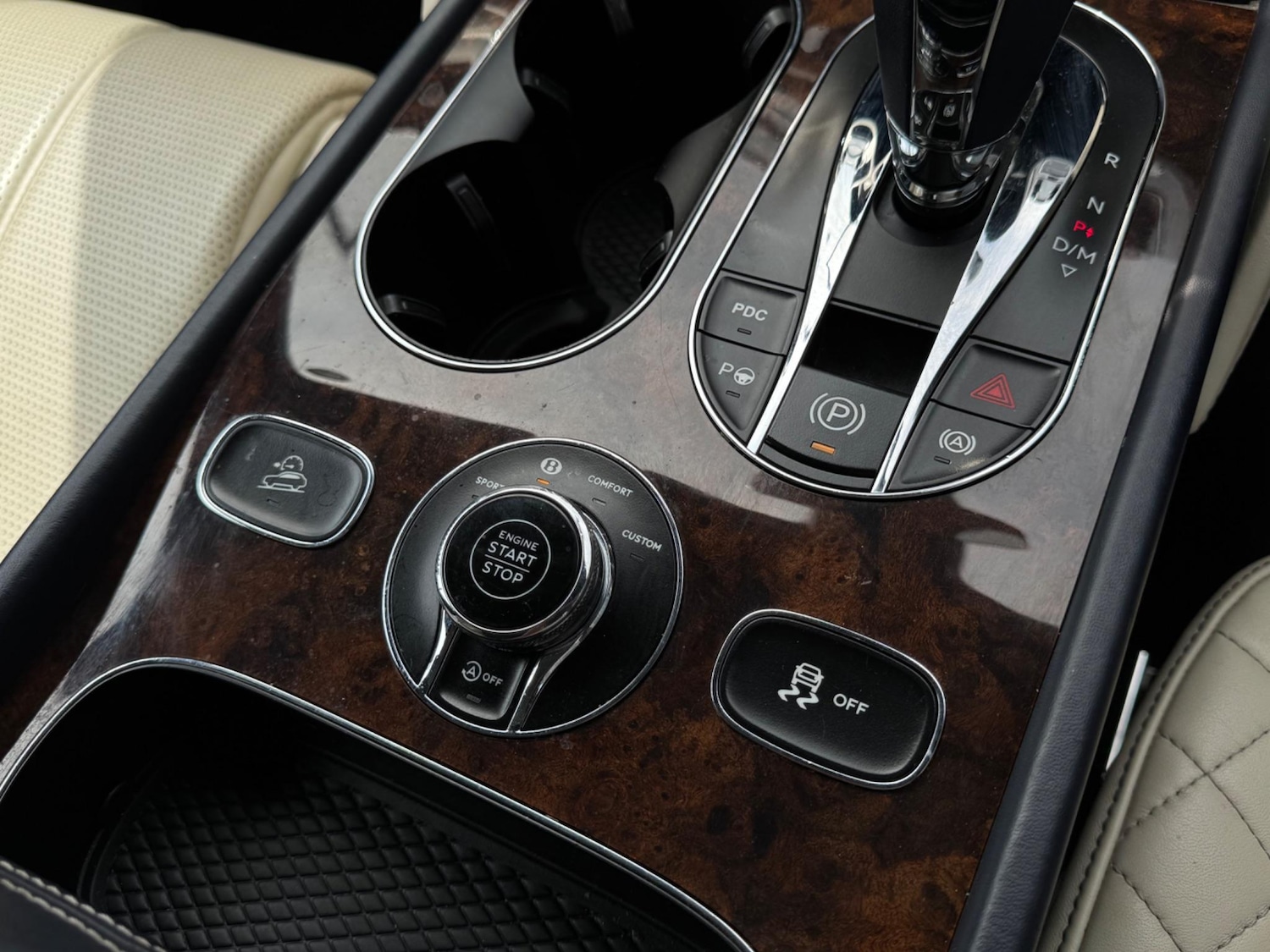 Used Bentley Bentayga 2017 for sale - 76537940: Photo 27