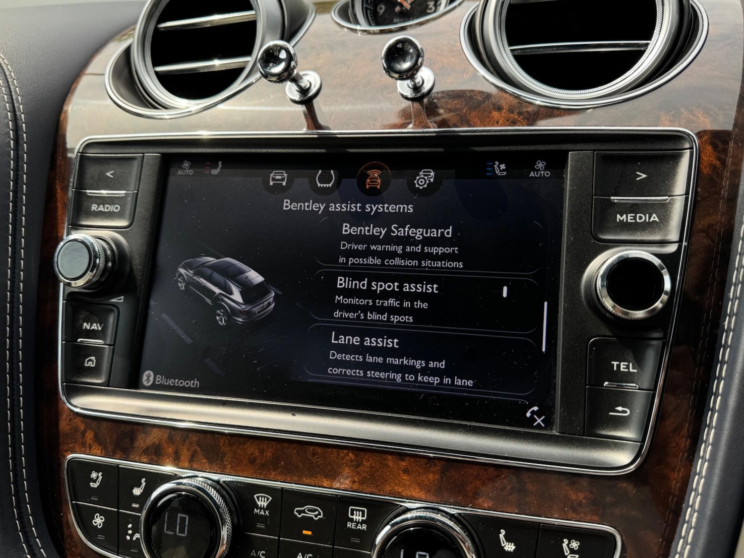 Used Bentley Bentayga 2017 for sale - 76537940: Photo 40