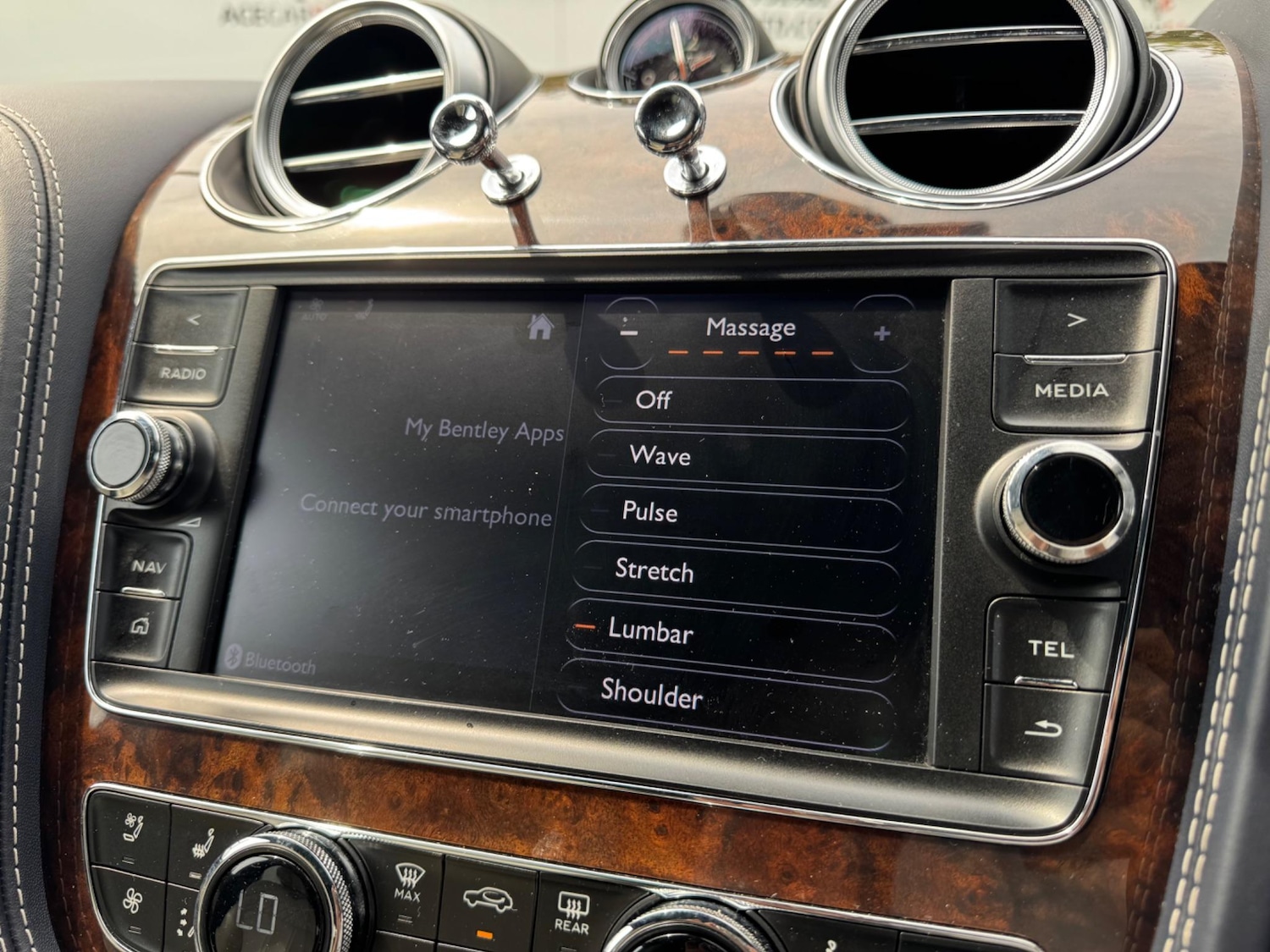 Used Bentley Bentayga 2017 for sale - 76537940: Photo 44