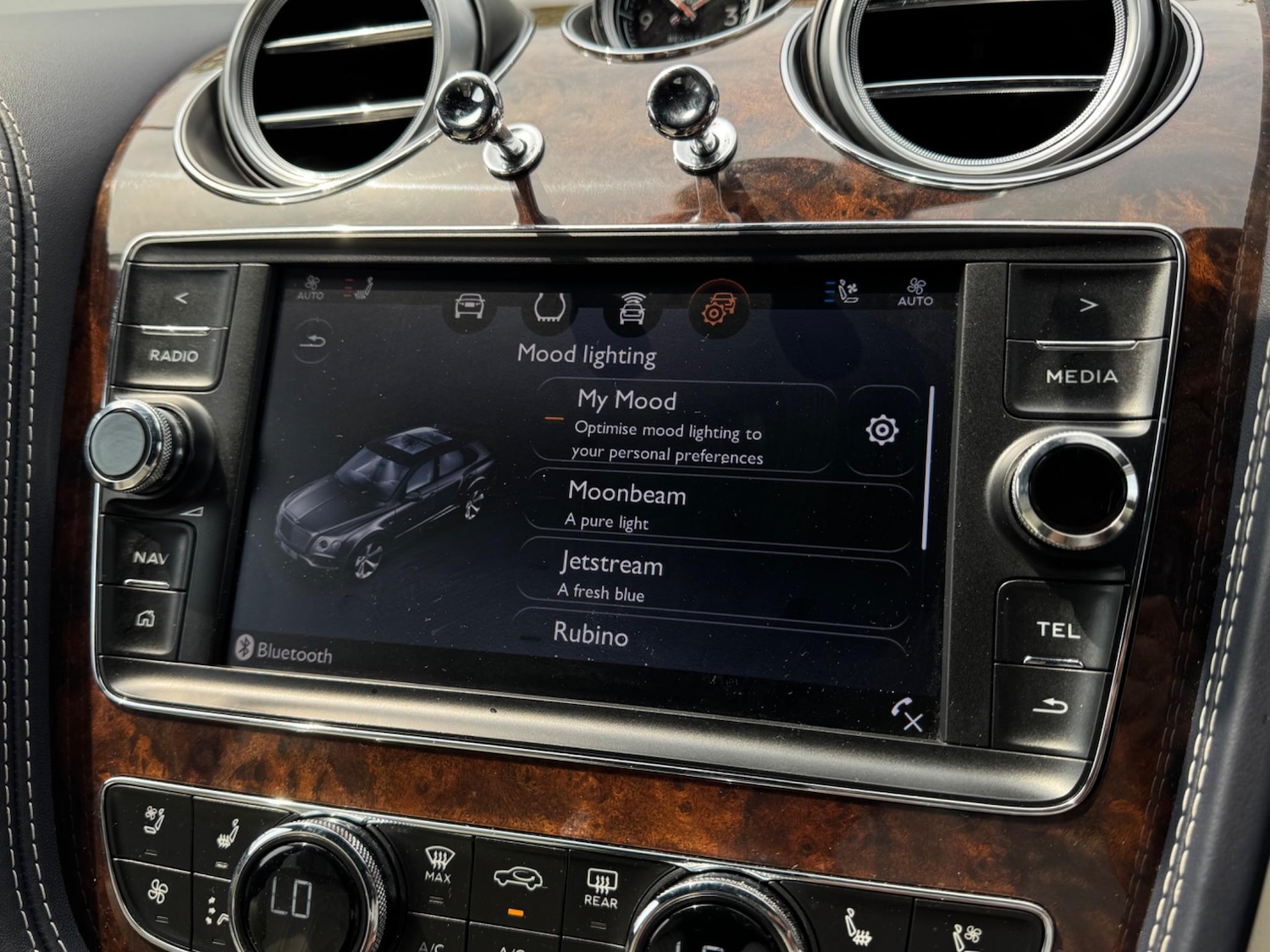 Used Bentley Bentayga 2017 for sale - 76537940: Photo 45