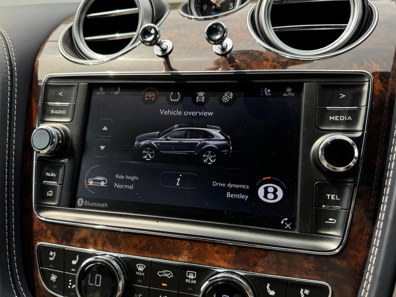 Used Bentley Bentayga 2017 for sale - 76537940: Photo 46