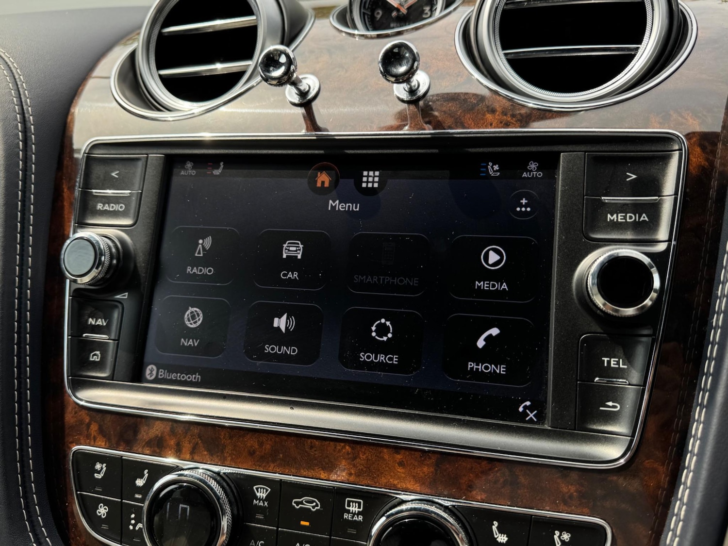 Used Bentley Bentayga 2017 for sale - 76537940: Photo 47