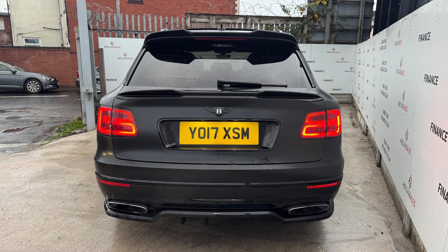 Used Bentley Bentayga 2017 for sale - 76537940: Photo 7