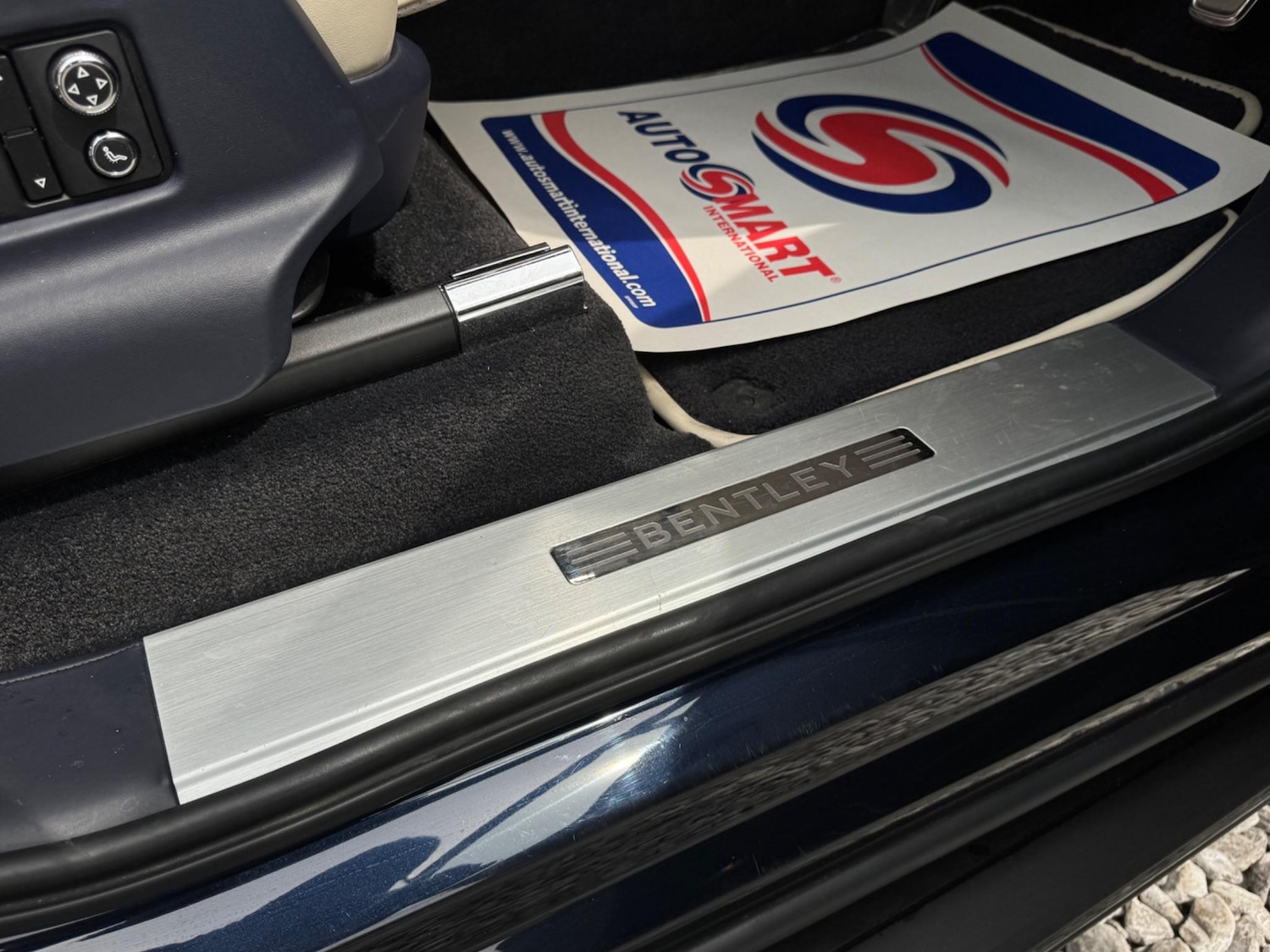 Used Bentley Bentayga 2017 for sale - 76537940: Photo 70