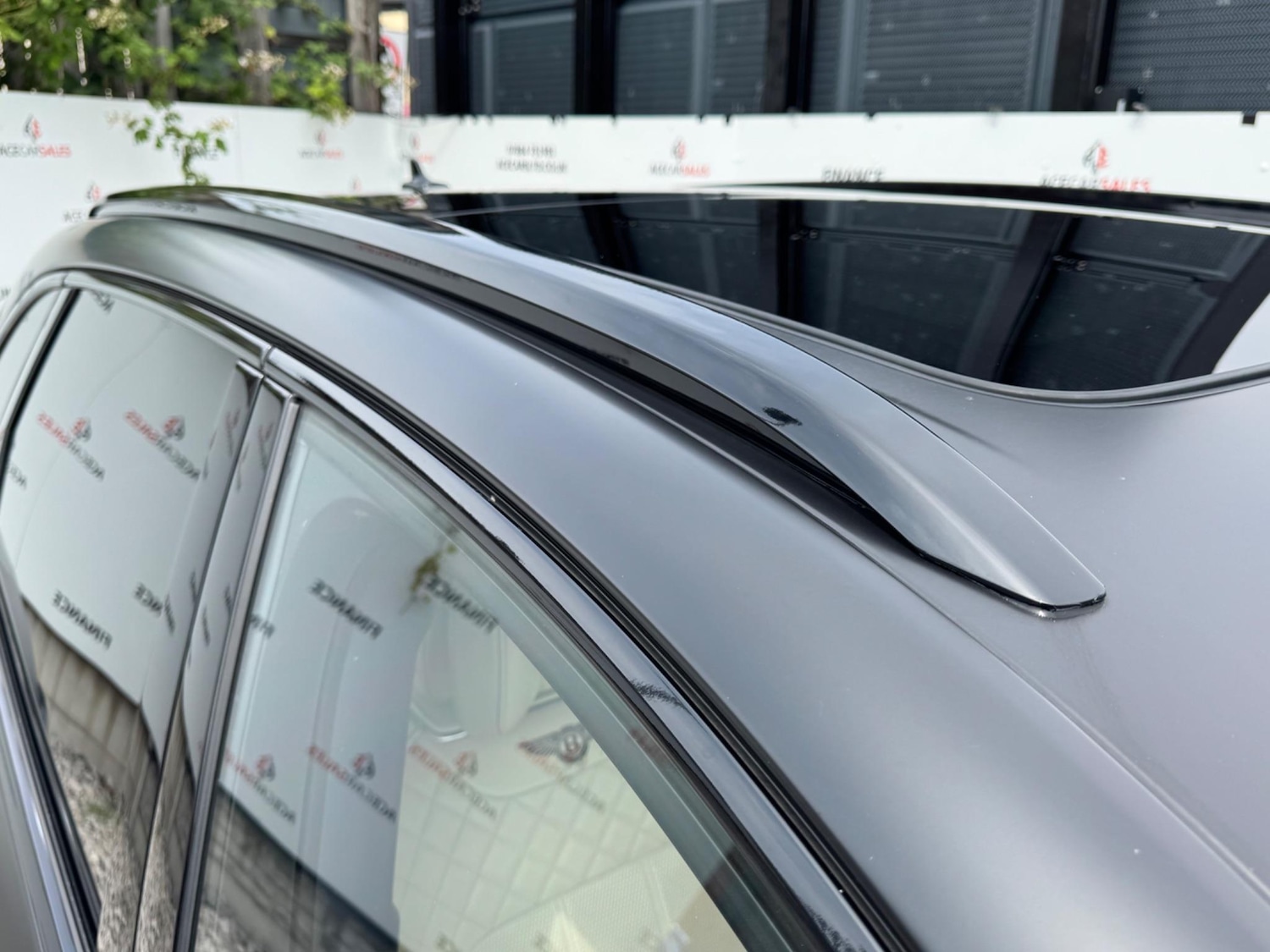 Used Bentley Bentayga 2017 for sale - 76537940: Photo 85