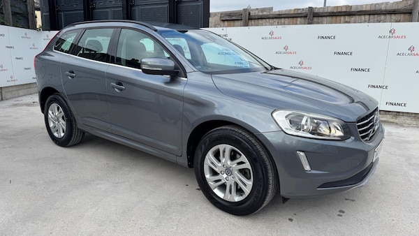 Used Volvo XC60 2017 for sale - 76284414: Photo 2