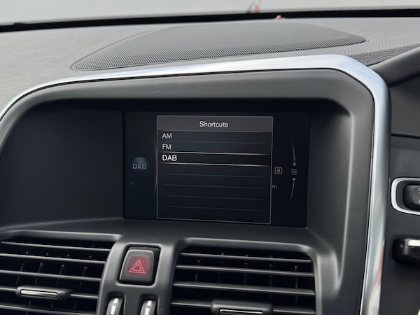 Used Volvo XC60 2017 for sale - 76284414: Photo 40