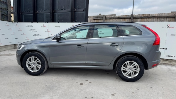 Used Volvo XC60 2017 for sale - 76284414: Photo 5