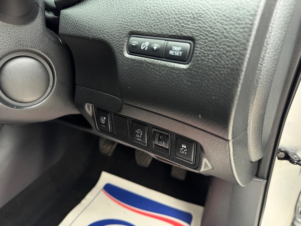 Used Nissan Pulsar 2016 for sale - 76227190: Photo 42