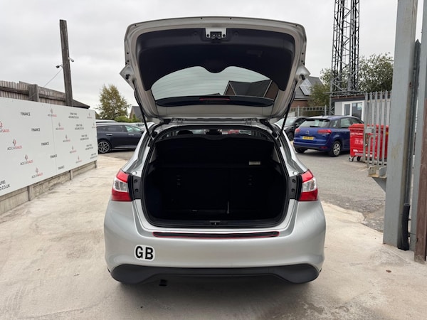 Used Nissan Pulsar 2016 for sale - 76227190: Photo 52