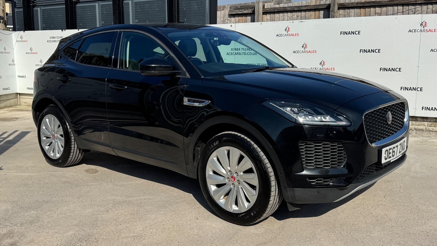 Used Jaguar E-Pace 2018 for sale - 77957751: Photo 2