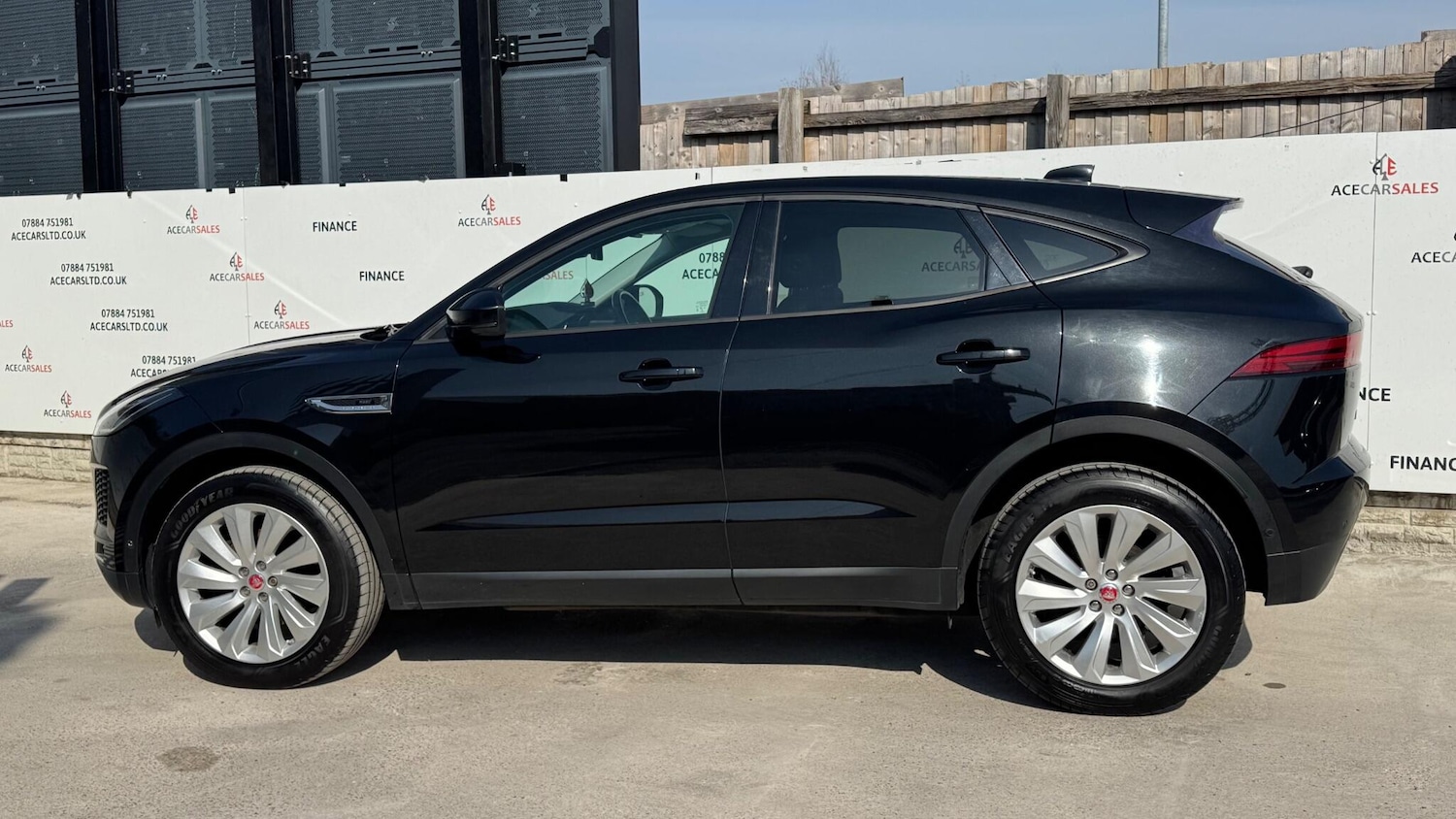 Used Jaguar E-Pace 2018 for sale - 77957751: Photo 5
