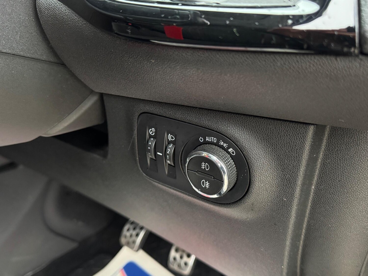 Used Vauxhall Corsa 2015 for sale - 77908992: Photo 48