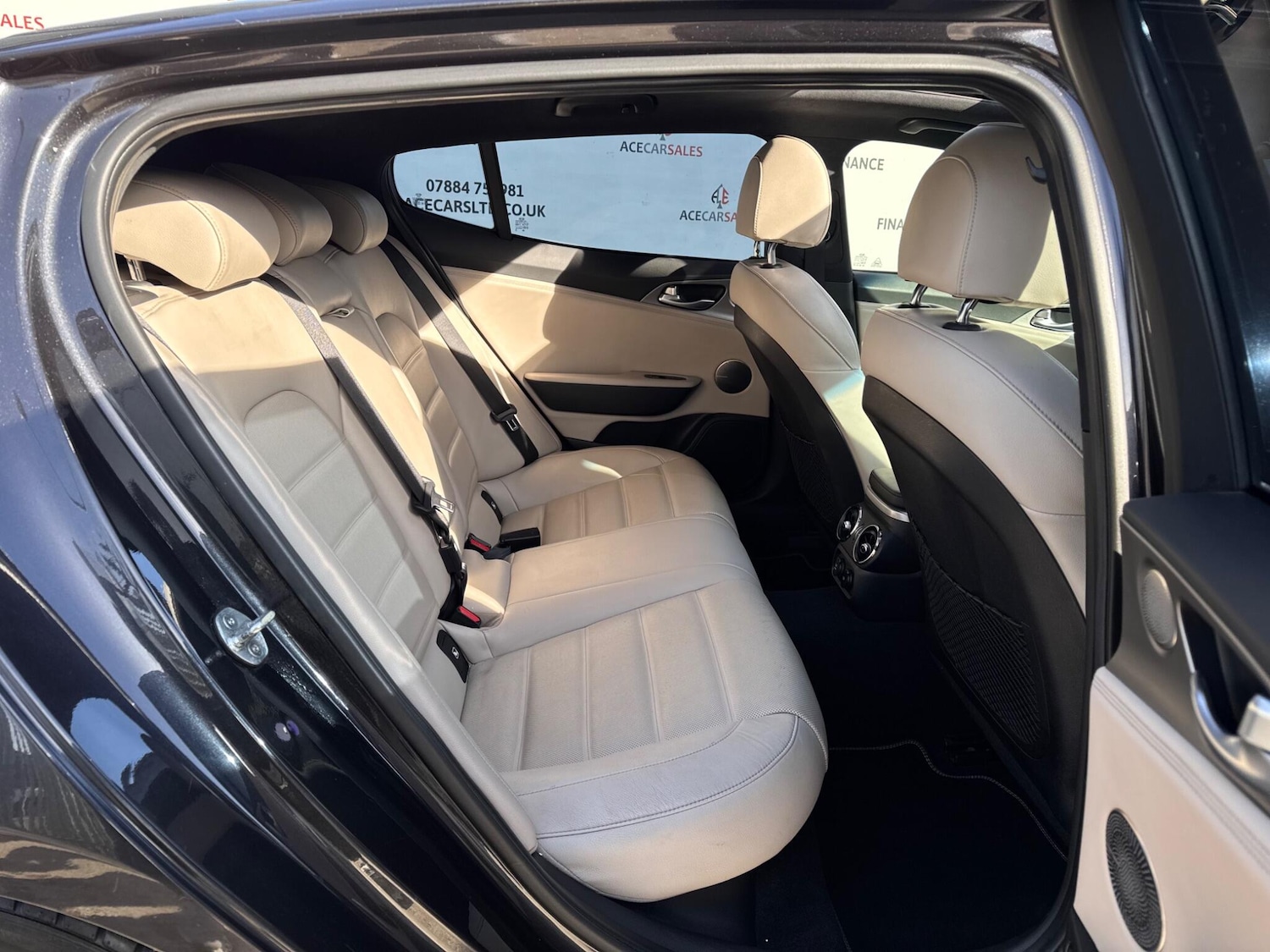 Used Kia Stinger 2018 for sale - 77564602: Photo 12