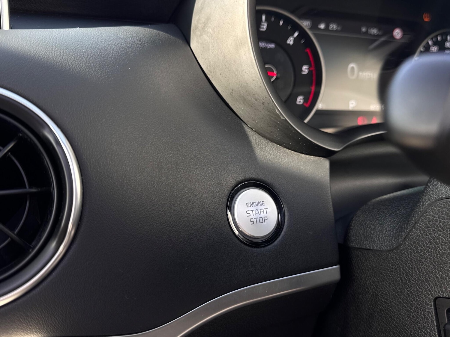 Used Kia Stinger 2018 for sale - 77564602: Photo 22