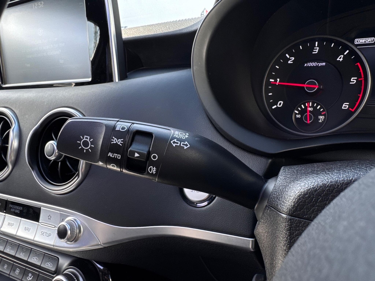 Used Kia Stinger 2018 for sale - 77564602: Photo 28